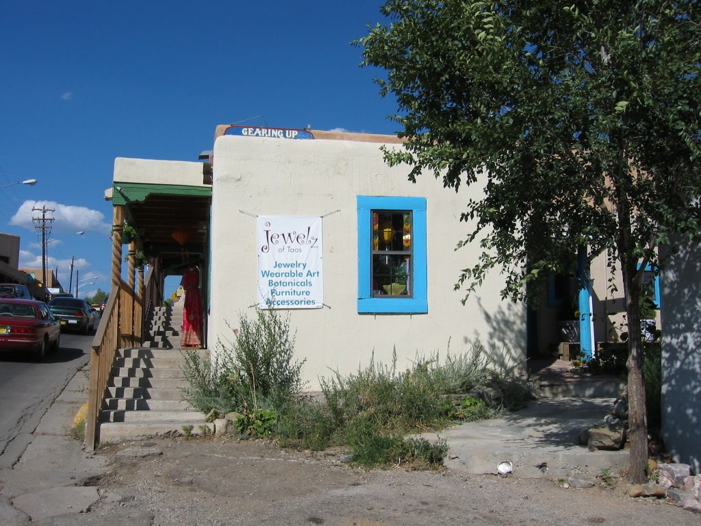 131-135 Paseo del Pueblo Sur, Taos, NM à vendre Photo du bâtiment- Image 1 de 1