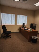 2805 Saint Andrews Loop, Pasco, WA for lease Interior Photo- Image 2 of 4