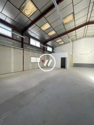 Plus de détails pour Commerce de détail à louer