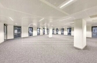 Bureau dans Lyon à louer Photo du bâtiment- Image 1 de 8