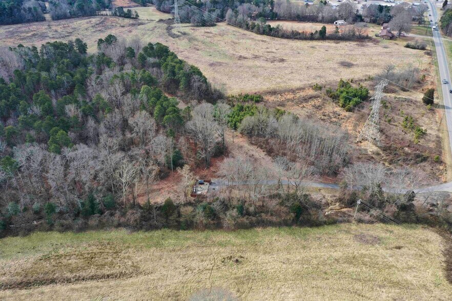 8127 NC Highway 150 E, Terrell, NC à vendre - Photo du bâtiment - Image 2 de 11