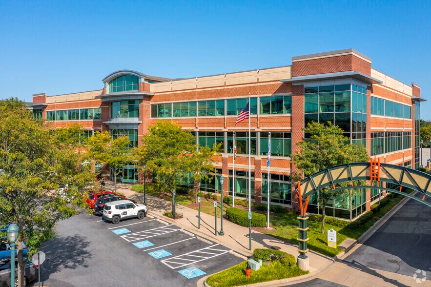 14955 Shady Grove Rd, Rockville, MD à louer - Photo du bâtiment - Image 1 de 6