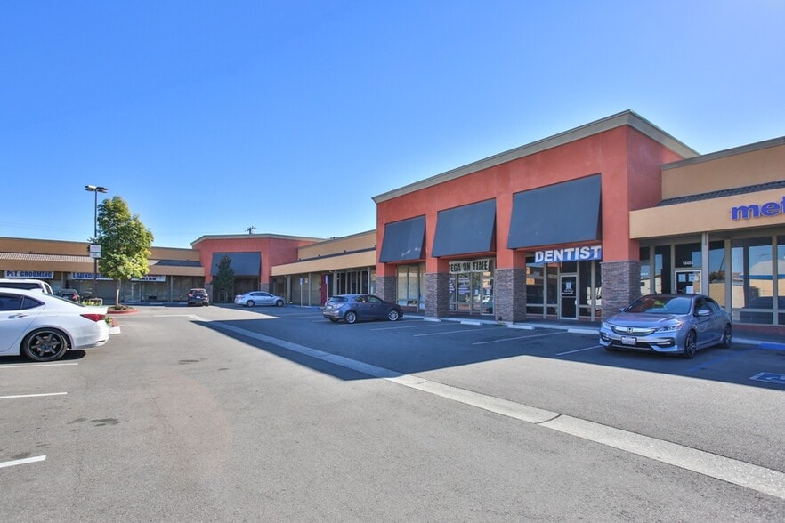 13402-13428 Woodruff Ave, Bellflower, CA for lease - Building Photo - Image 2 of 15