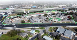 Plus de détails pour 900-930 N Austin Ave, Georgetown, TX - Bureau/Commerce de détail, Commerce de détail à louer