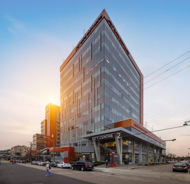 9639 137A St, Surrey, BC à vendre - Photo du bâtiment - Image 3 de 15