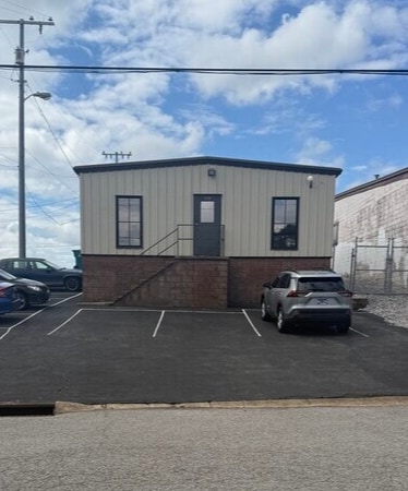 2135 Utopia Ave, Nashville, TN for lease Primary Photo- Image 1 of 18