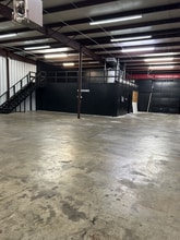 611 N Washington Ave, Springfield, MO for lease Interior Photo- Image 2 of 5