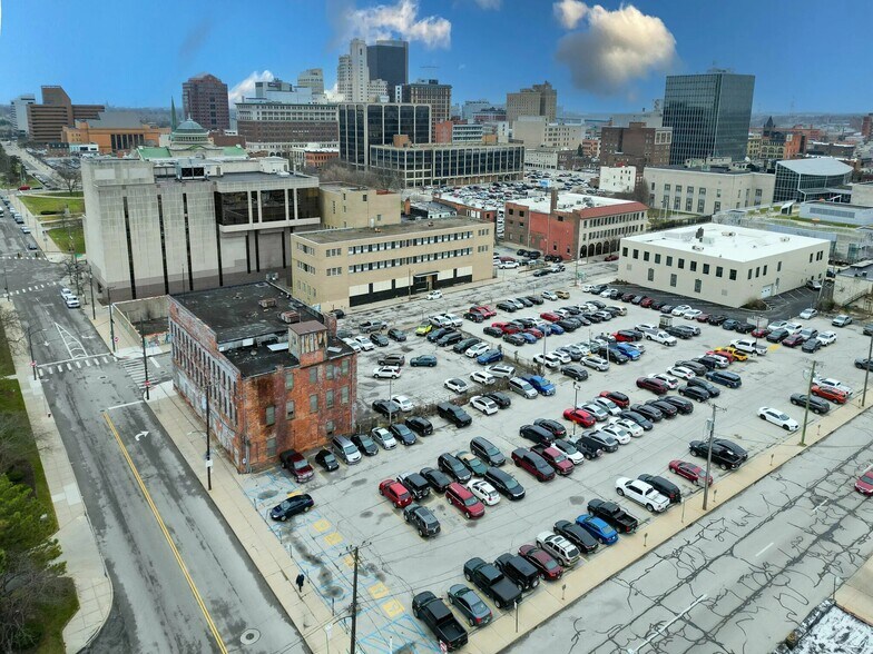 443 10th St, Toledo, OH à vendre - Photo du bâtiment - Image 3 de 4