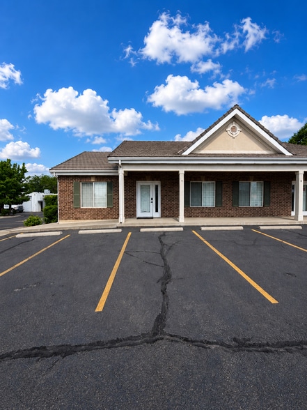 826 N 100 E, Spanish Fork, UT à louer - Photo du bâtiment - Image 3 de 17