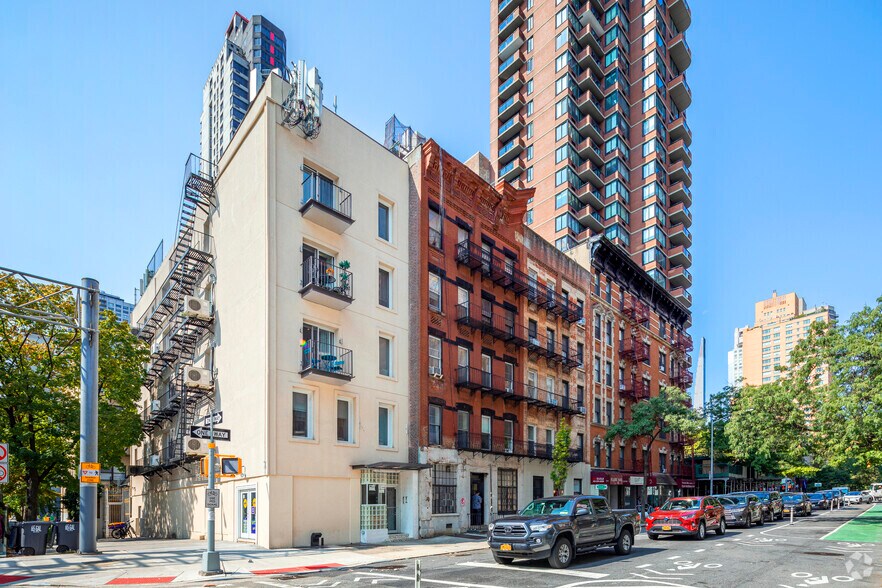 318 E 62nd St, New York, NY à louer - Photo du bâtiment - Image 2 de 48
