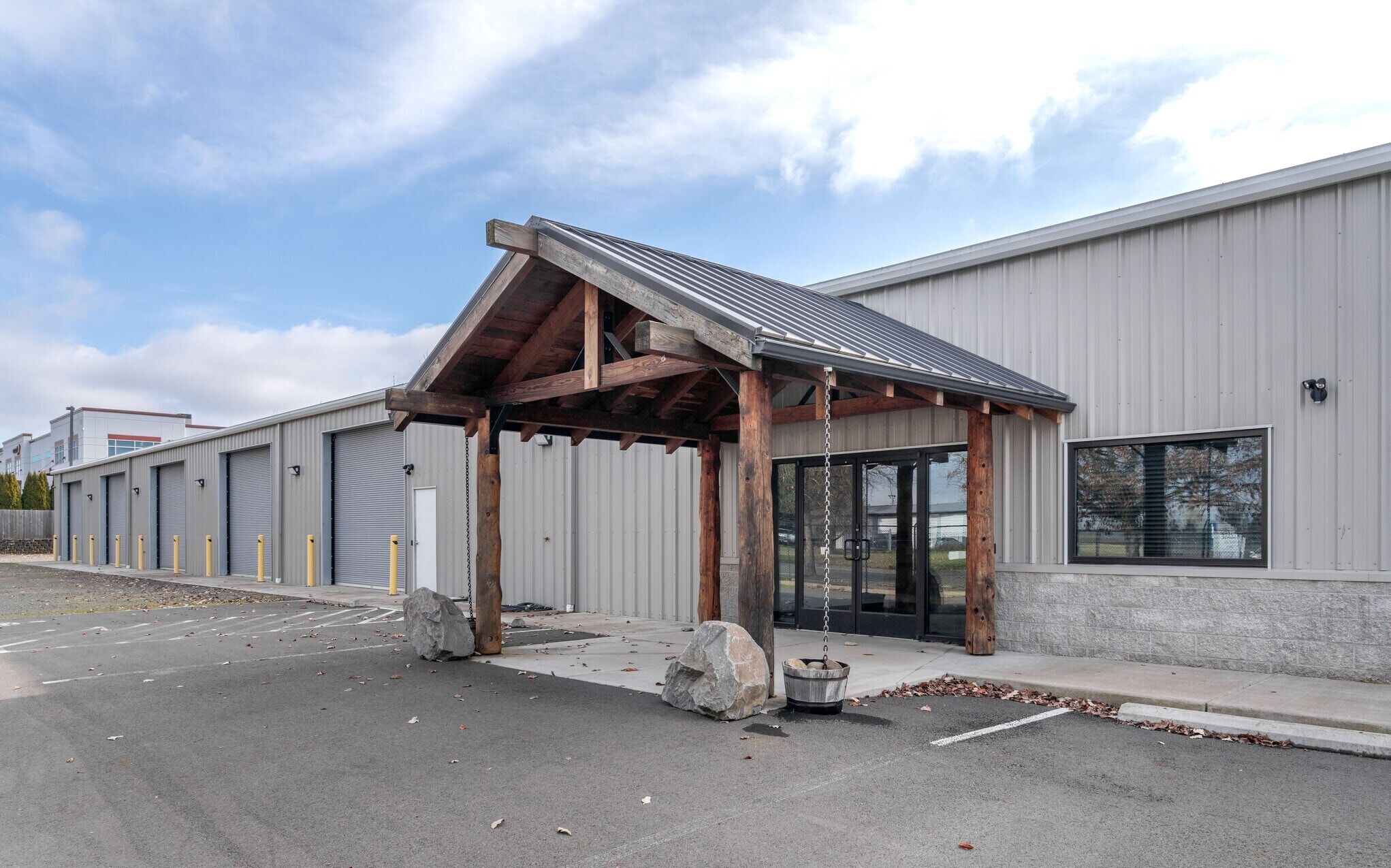 3124 Blossom Dr NE, Salem, OR for lease Building Photo- Image 1 of 11