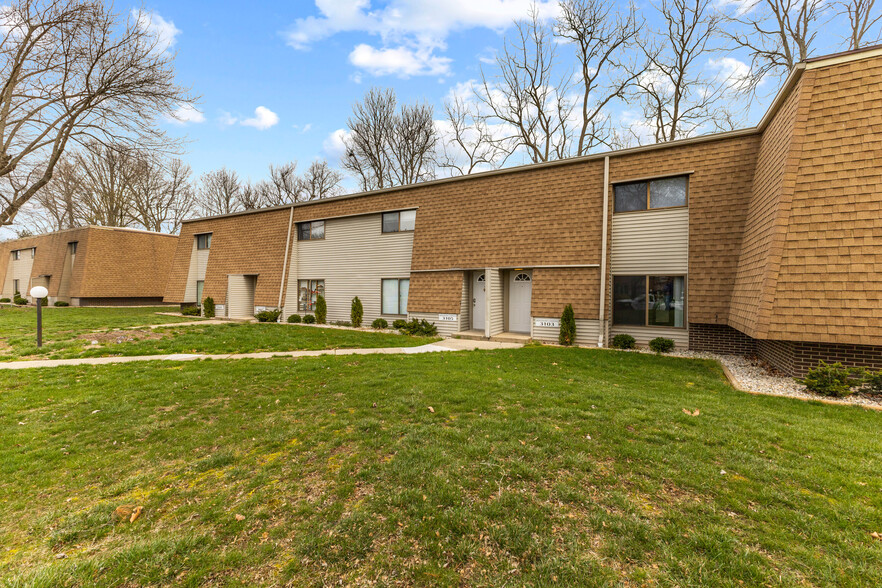 3145 Wedgewood Ct, Columbus, IN à vendre - Photo principale - Image 1 de 1