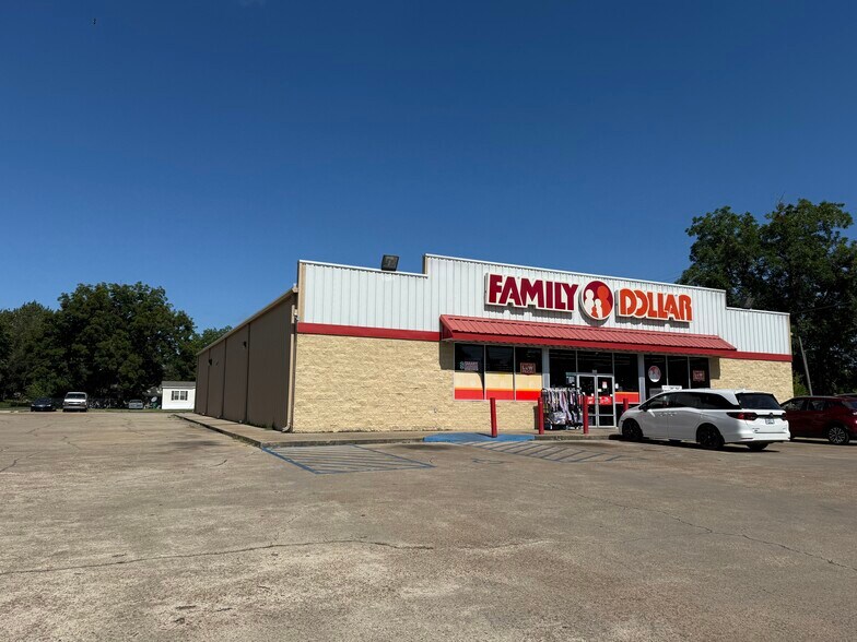 504 N EE Wallace Blvd, Ferriday, LA à vendre - Photo du bâtiment - Image 2 de 5