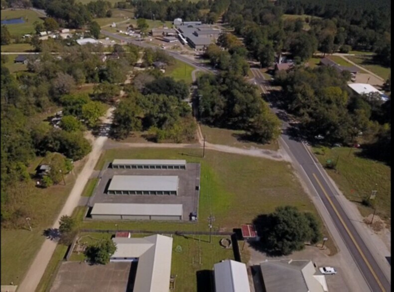 408 Keith st, Kennard, TX à vendre - Photo du bâtiment - Image 2 de 6