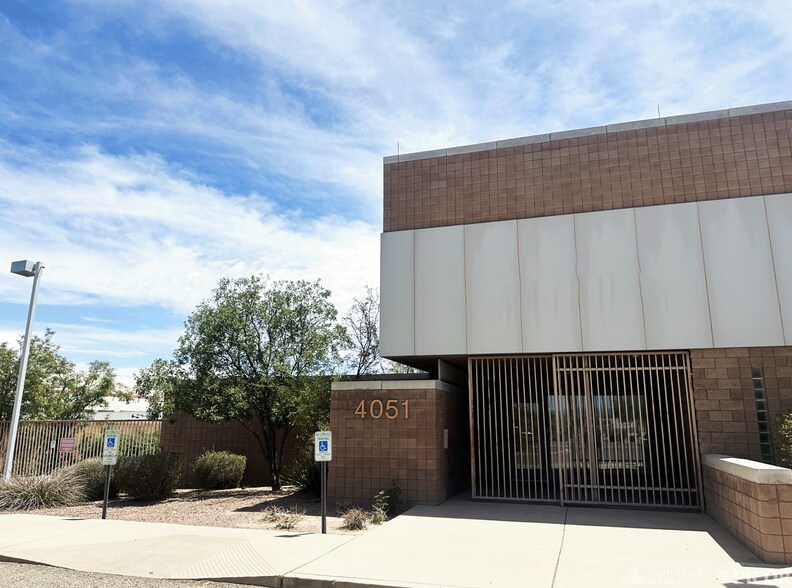 4051 W Costco Dr, Tucson, AZ à vendre - Photo du bâtiment - Image 3 de 6
