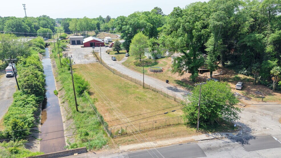 121 Brooklyn Ave, Anderson, SC à vendre - Photo du bâtiment - Image 2 de 19