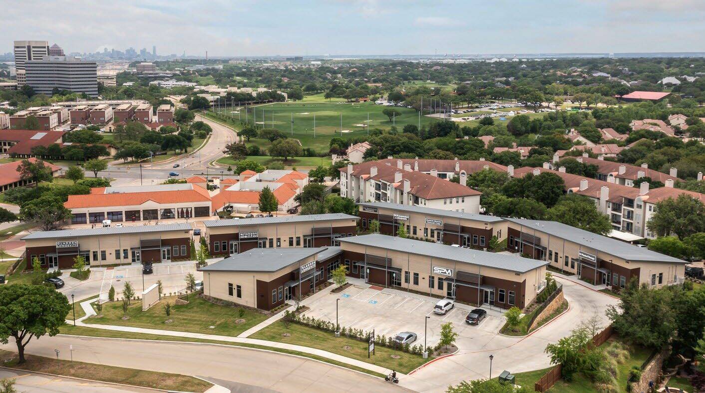200 O'Connor Ridge Blvd, Irving, TX à louer Photo du bâtiment- Image 1 de 7