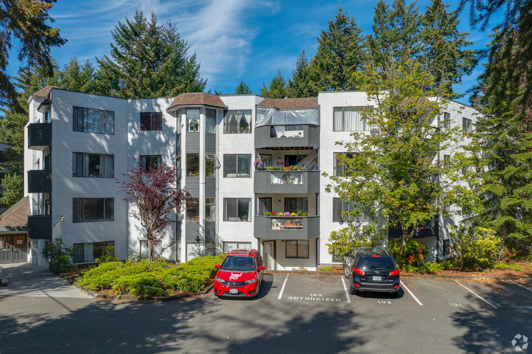 6597-6601 Applecross Rd, Nanaimo, BC à vendre Photo du bâtiment- Image 1 de 1