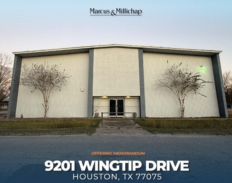9201 Wingtip Dr, Houston, TX à vendre - Photo du bâtiment - Image 2 de 10