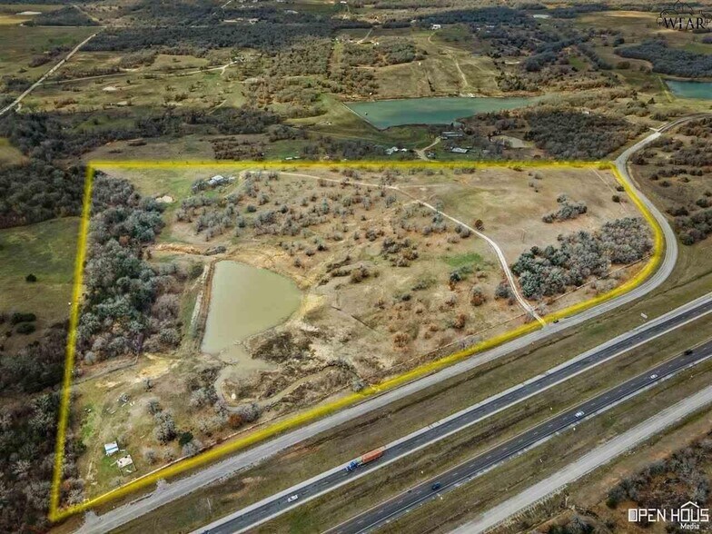 13910-13972 State Highway 287, Bellevue, TX à vendre - Photo du bâtiment - Image 3 de 12