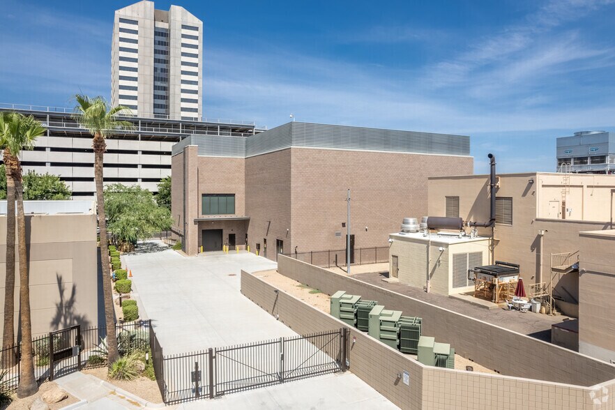 4010 N 3rd St, Phoenix, AZ à louer - Photo du bâtiment - Image 3 de 6