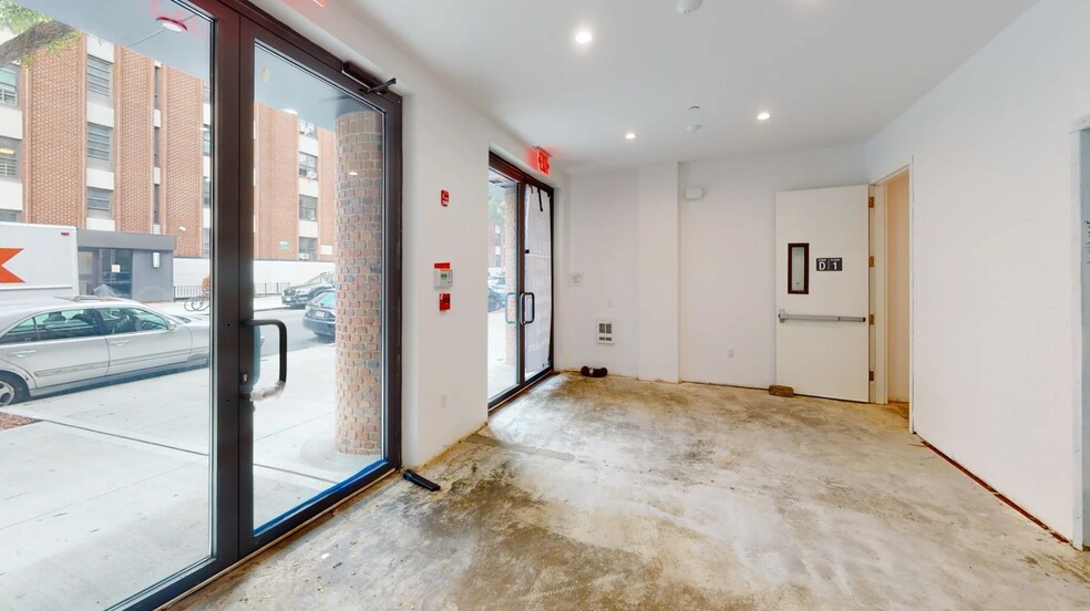 420 Gates Ave, Brooklyn, NY for lease - Interior Photo - Image 2 of 6