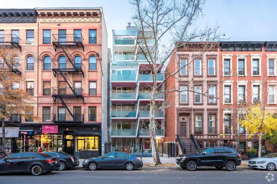 329 Pleasant Ave, New York, NY for sale - Building Photo - Image 2 of 5