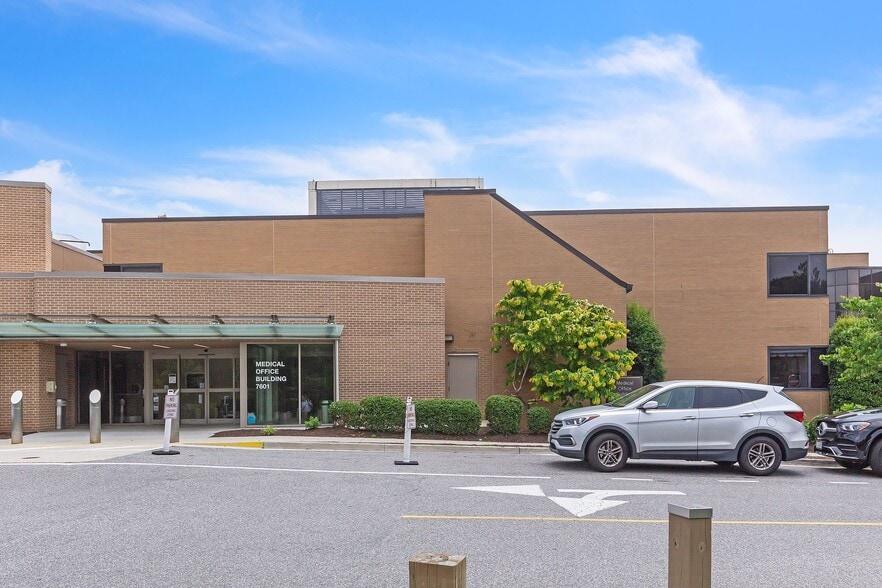 7601 Forest Ave, Richmond, VA for lease - Building Photo - Image 3 of 17