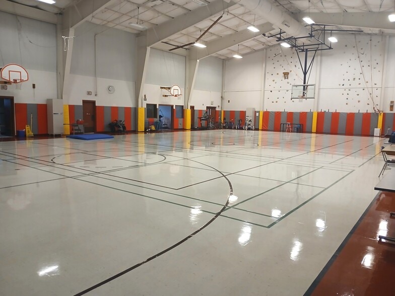 26 Old Post Rd, Northford, CT for sale - Building Photo - Image 2 of 6