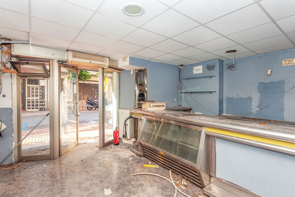 Cornellà de Llobregat, BAR 08940 - Unit 01 -  - Interior Photo - Image 2 of 12