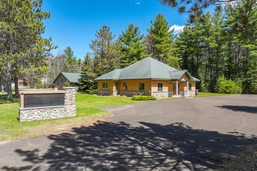 556 Hwy 155, Saint Germain, WI à vendre - Photo principale - Image 1 de 11