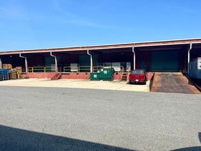 2696 Reliance Dr, Virginia Beach, VA for lease Building Photo- Image 1 of 3