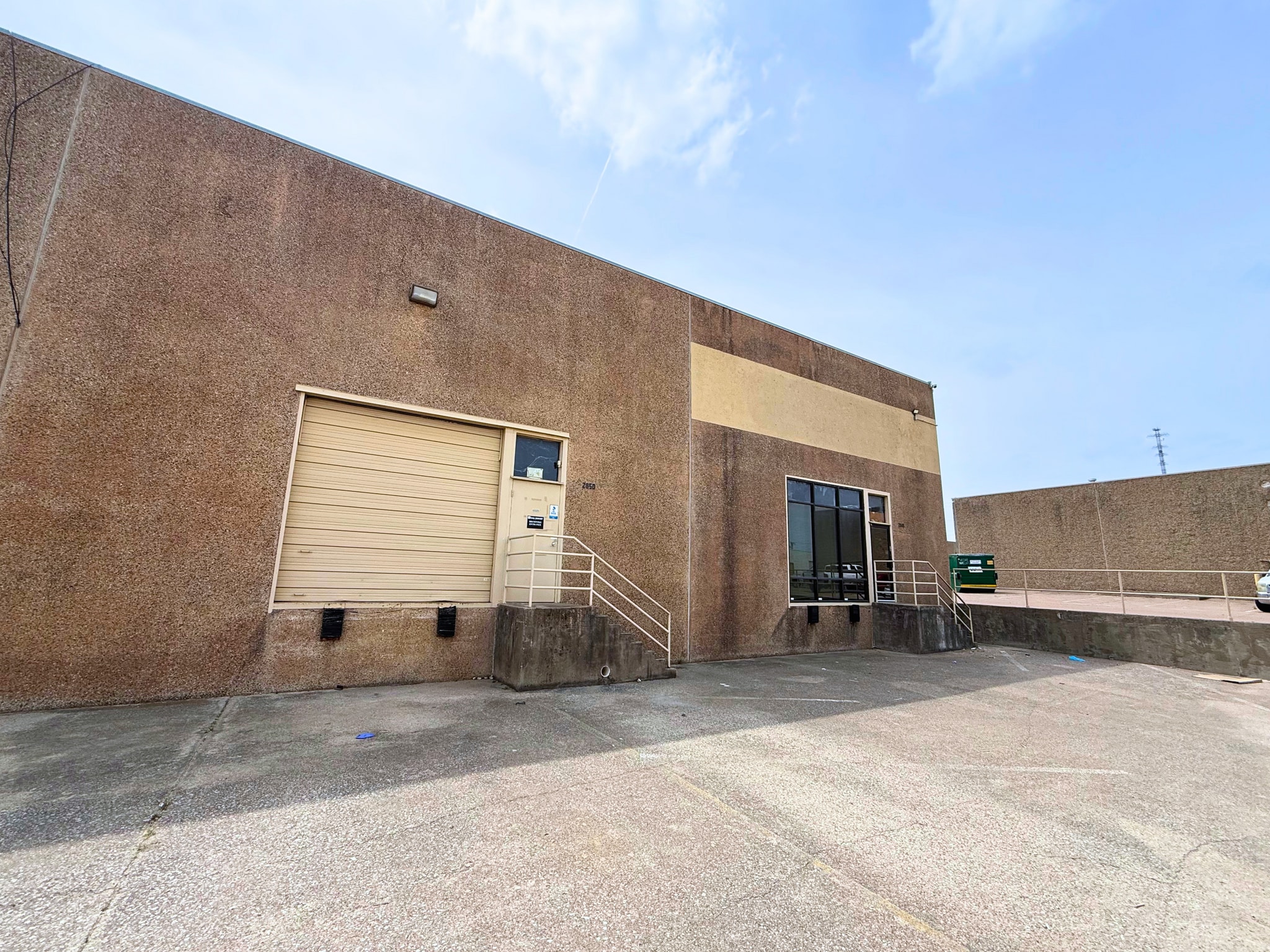 2702-2720 SE Loop 820, Fort Worth, TX à louer Photo du bâtiment- Image 1 de 7