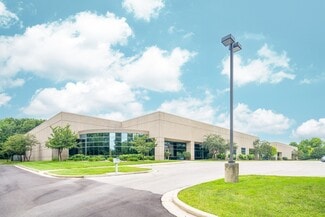Plus de détails pour N22 W23977 Ridgeview Pky, Pewaukee, WI - Industriel à louer