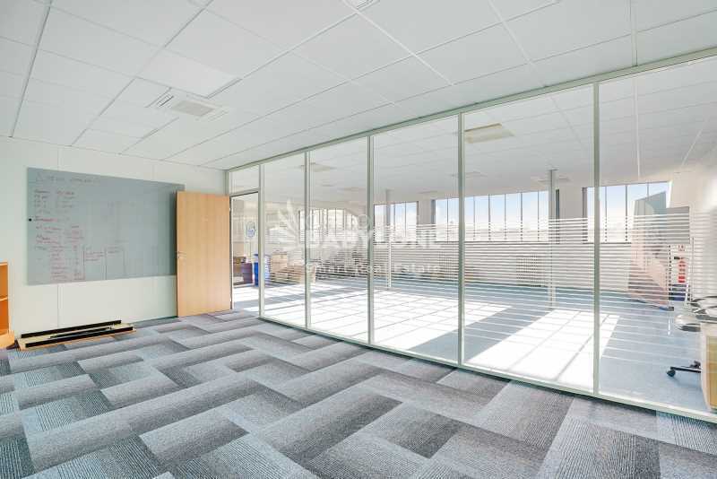 6 Bis Rue Auguste Vitu, Paris for lease - Interior Photo - Image 2 of 6