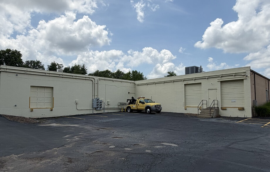 1340-1350 Baur Blvd, Olivette, MO for lease - Building Photo - Image 2 of 3