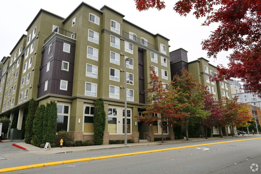 123 NE 112th Ave, Bellevue, WA for lease - Building Photo - Image 1 of 158