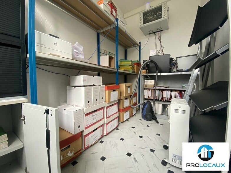 Office in Maromme for sale - Interior Photo - Image 2 of 9
