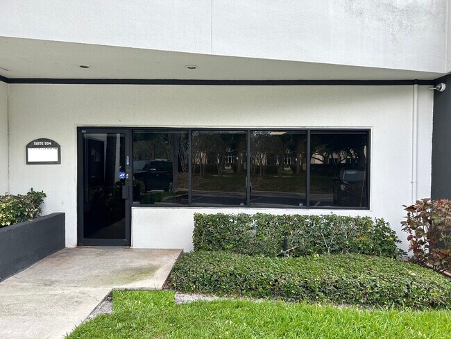 More details for 1287 E Newport Center Dr, Deerfield Beach, FL - Flex for Lease