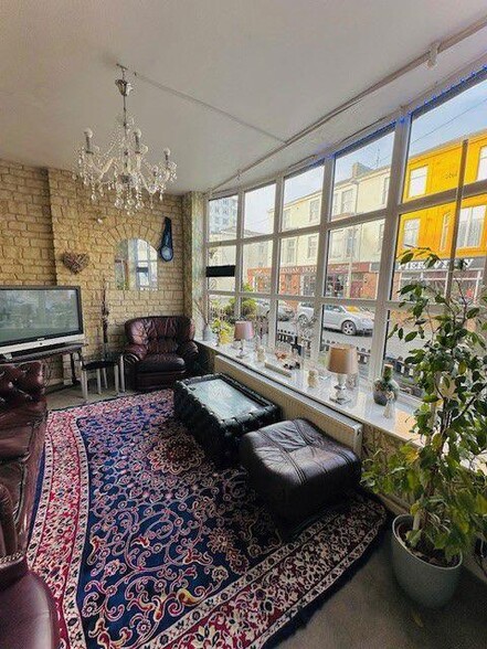 17 Banks St, Blackpool à vendre - Photo du bâtiment - Image 3 de 70