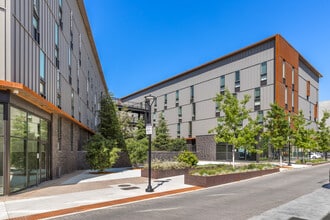 1575-1595 California St, Redding, CA for lease Building Photo- Image 2 of 11