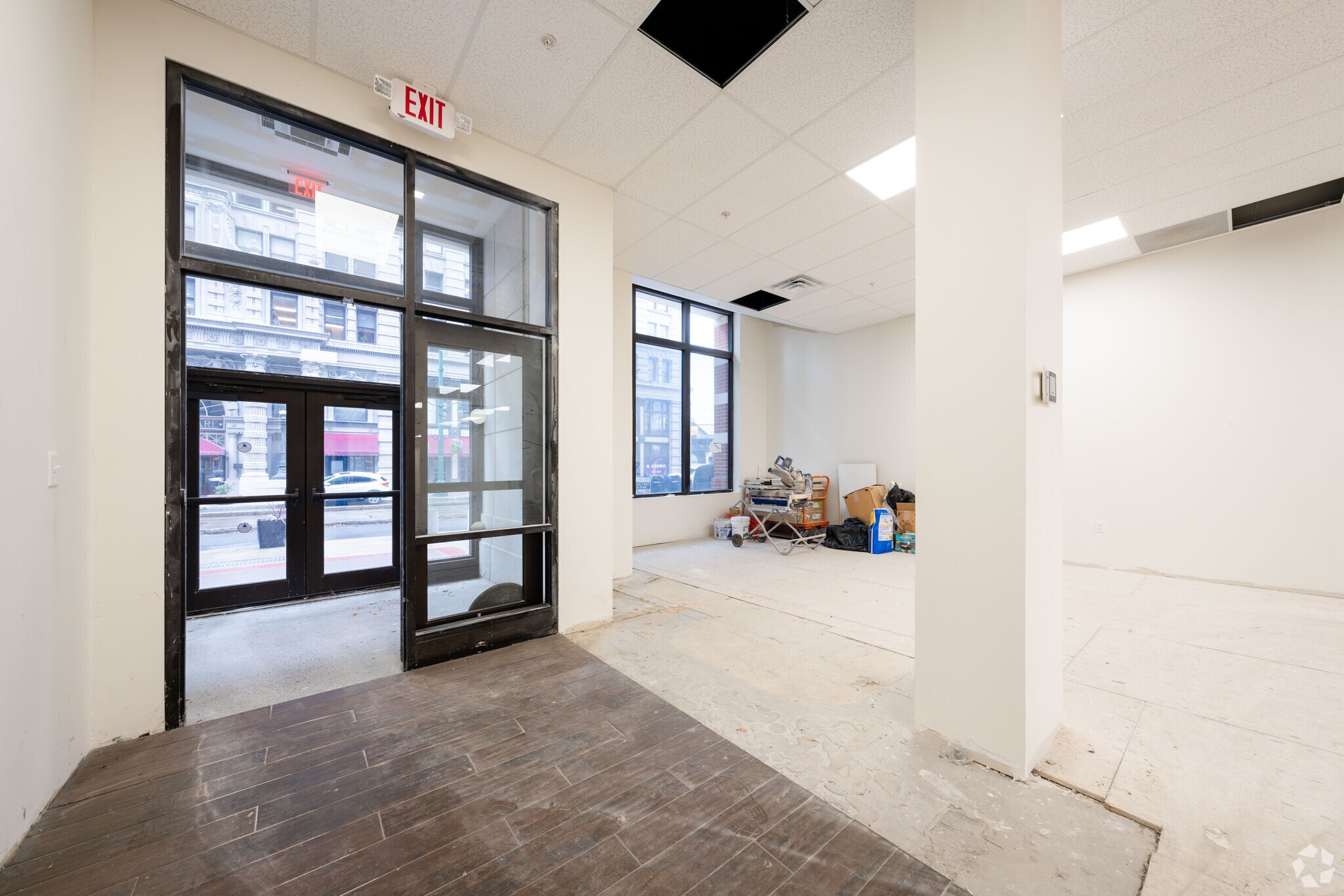 298 Main St, Buffalo, NY for lease Interior Photo- Image 1 of 5