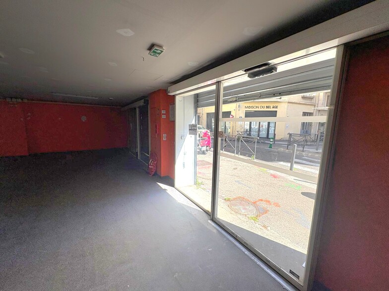 18 Bis Rue Marx Dormoy, Marseille à louer - Photo intérieure - Image 2 de 8