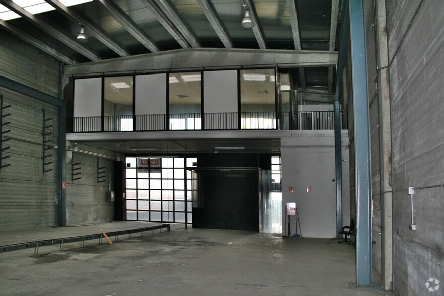 Calle Monte Boyal, 38, Casarrubios del Monte, Toledo for lease - Building Photo - Image 2 of 4