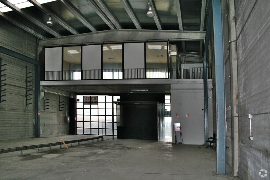 Calle Monte Boyal, 38, Casarrubios del Monte, Toledo à louer - Photo du bâtiment - Image 2 de 4