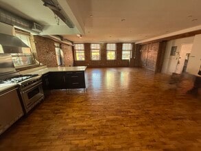 132 Mulberry St, New York, NY for lease Interior Photo- Image 2 of 4