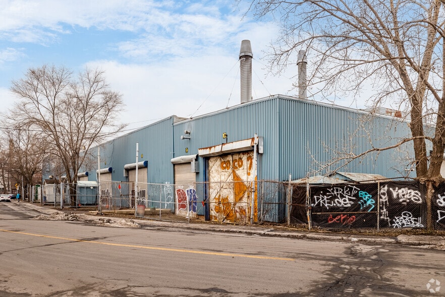 5745-5795 Pl Turcot, Montréal, QC à louer - Photo du bâtiment - Image 3 de 6