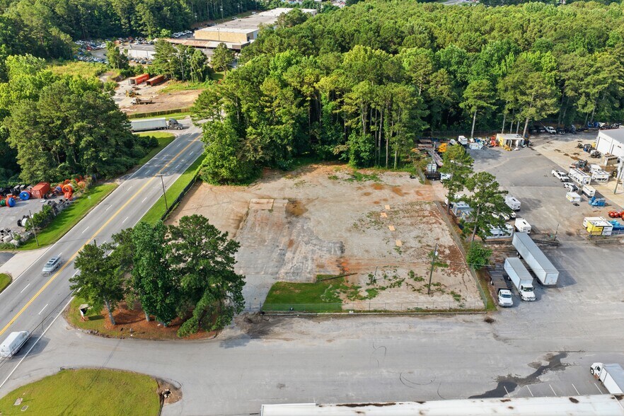 2249 Lithonia Industrial Blvd, Lithonia, GA à louer - Photo du bâtiment - Image 2 de 4