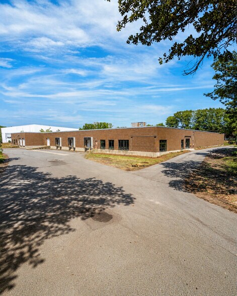 54 Industrial Way, Wilmington, MA à louer - Photo du bâtiment - Image 1 de 10