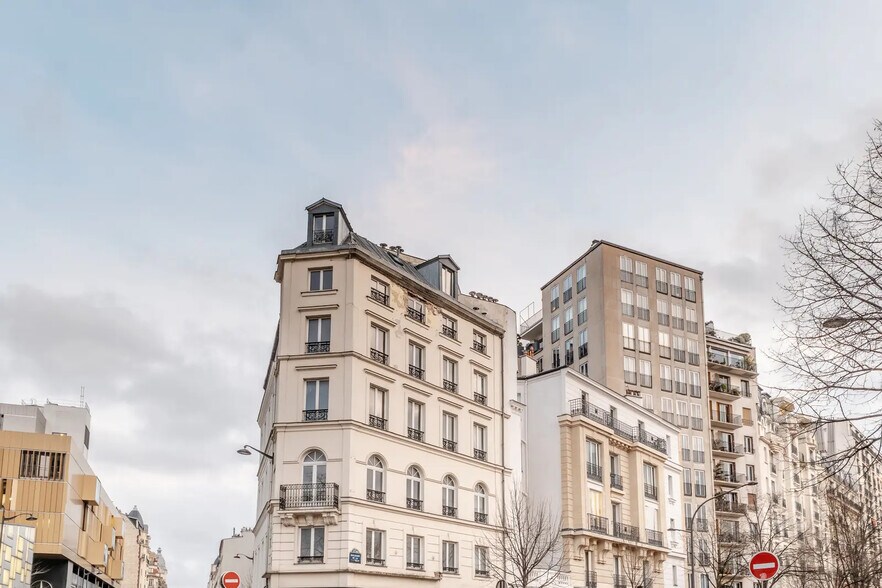 14 Boulevard De La Bastille, Paris à vendre - Photo du bâtiment - Image 2 de 10